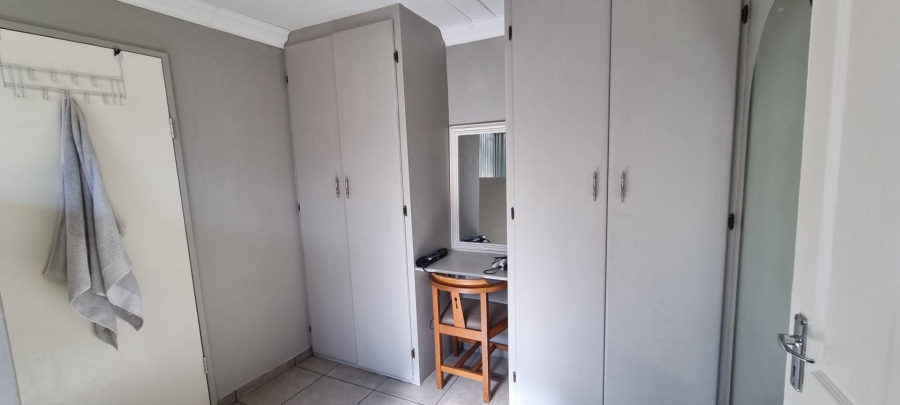 3 Bedroom Property for Sale in Pentagon Park Free State